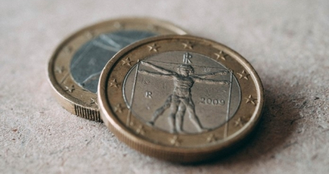 The Saga of Income Inequality: A Three-Dimensional Problem and a Non-Existent Solution?